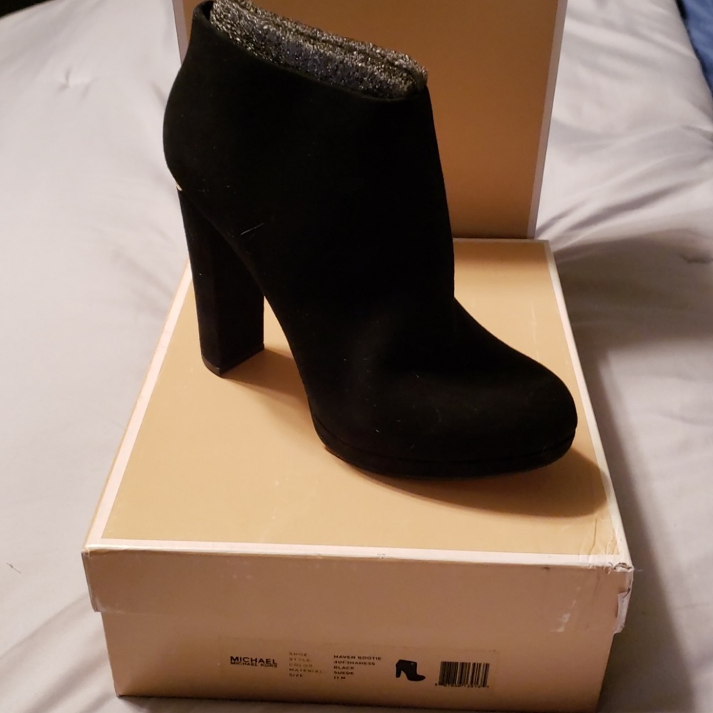 Michael kors bootie